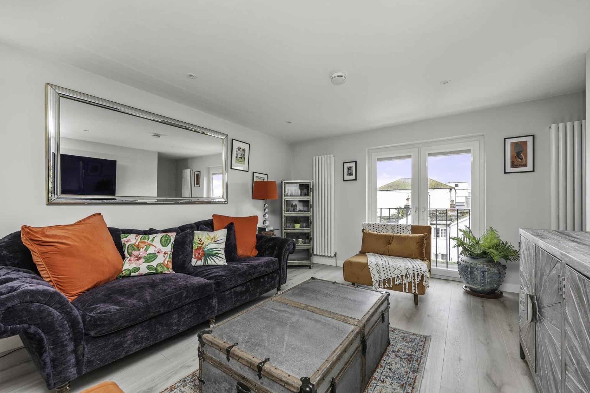 Sunset Townhouse With Free Parking Holiday home *